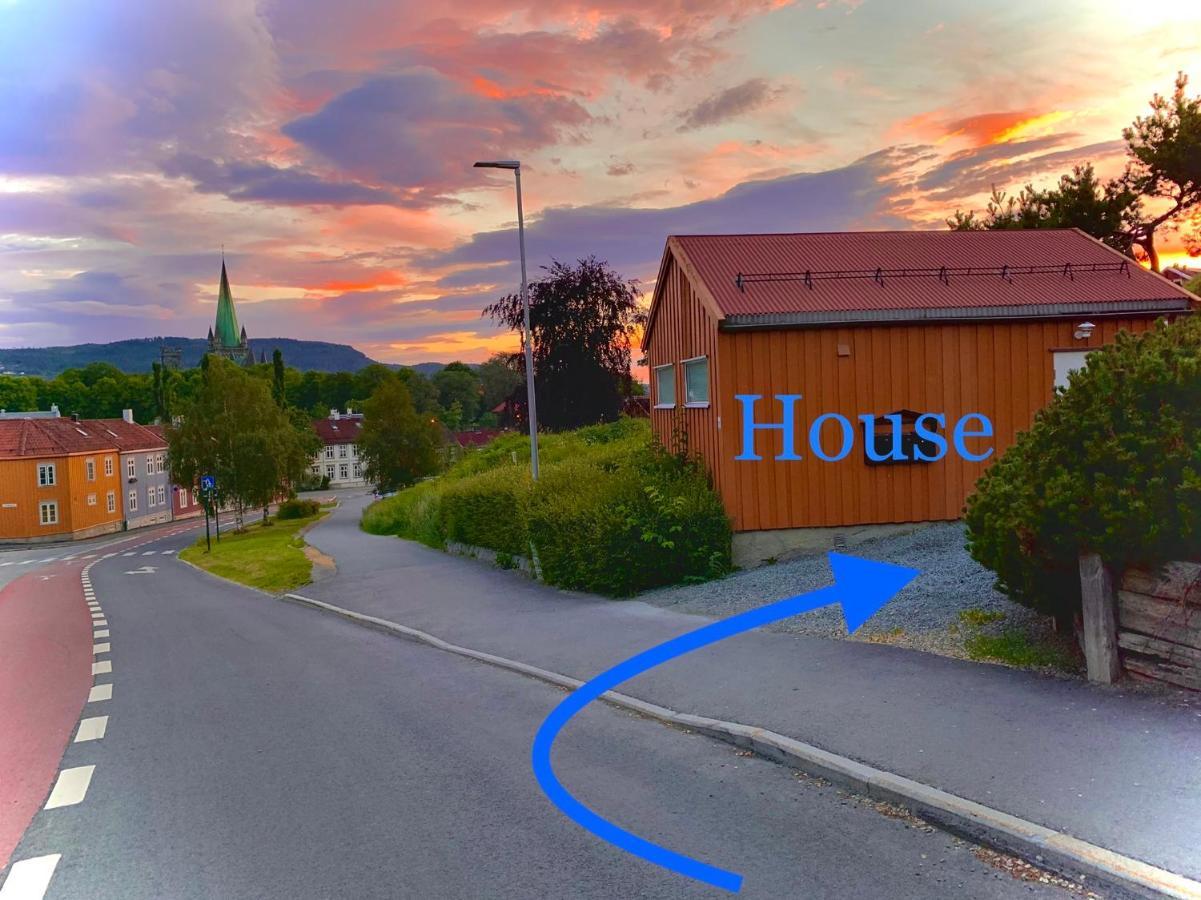 Private House-Terrace-Garden -Parking-Wifi-Smarttv Villa Trondheim Exterior photo